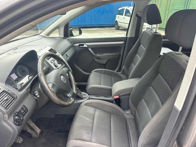 VOLKSWAGEN Touran 1.9 TDI 105CV Highline senza nessun lavoro da fare