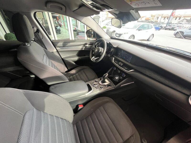 Alfa Romeo Stelvio Stelvio 2.2 t Super rwd 160cv auto