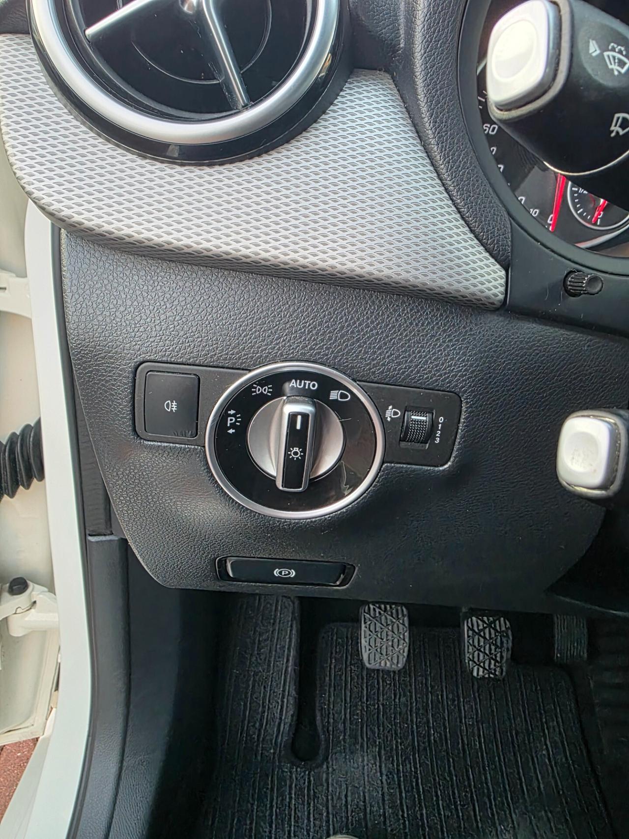 Mercedes-benz B 180 Premium perfetta e garantita 12 M