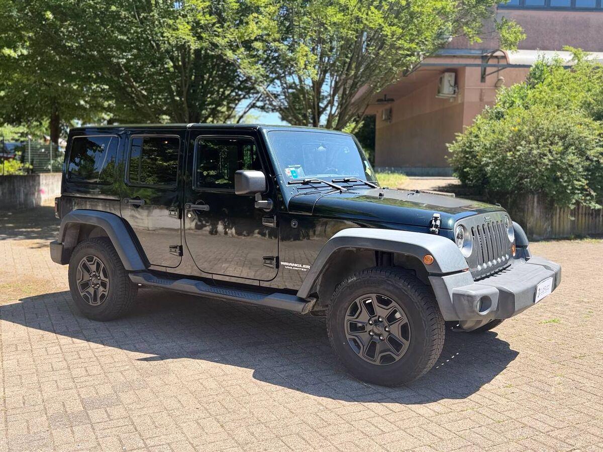 Jeep Wrangler Unlimited 2.8 crd Sahara auto