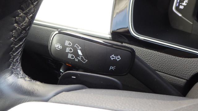 VOLKSWAGEN Passat Variant 2.0 TDI SCR 190 CV DSG Highline BMT