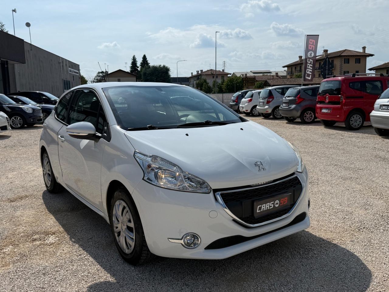 Peugeot 208 1.2 VTi 82 CV 3 porte Allure