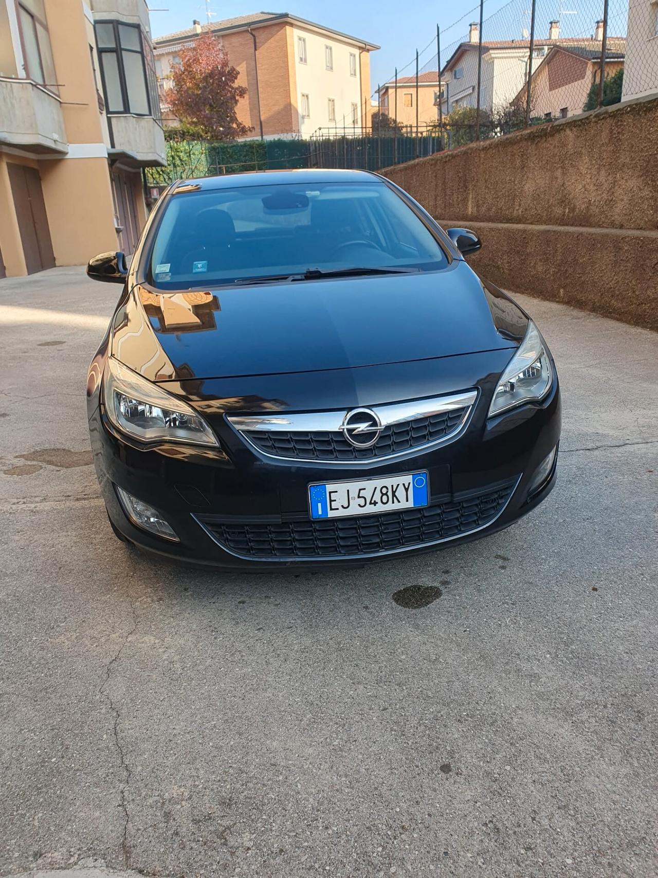 Opel Astra 1.4 100CV 5 porte Elective