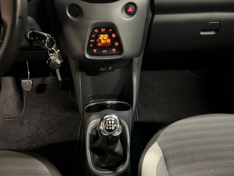 Toyota Aygo 2ª serie Connect 1.0 VVT-i 72 CV 5 porte x-play