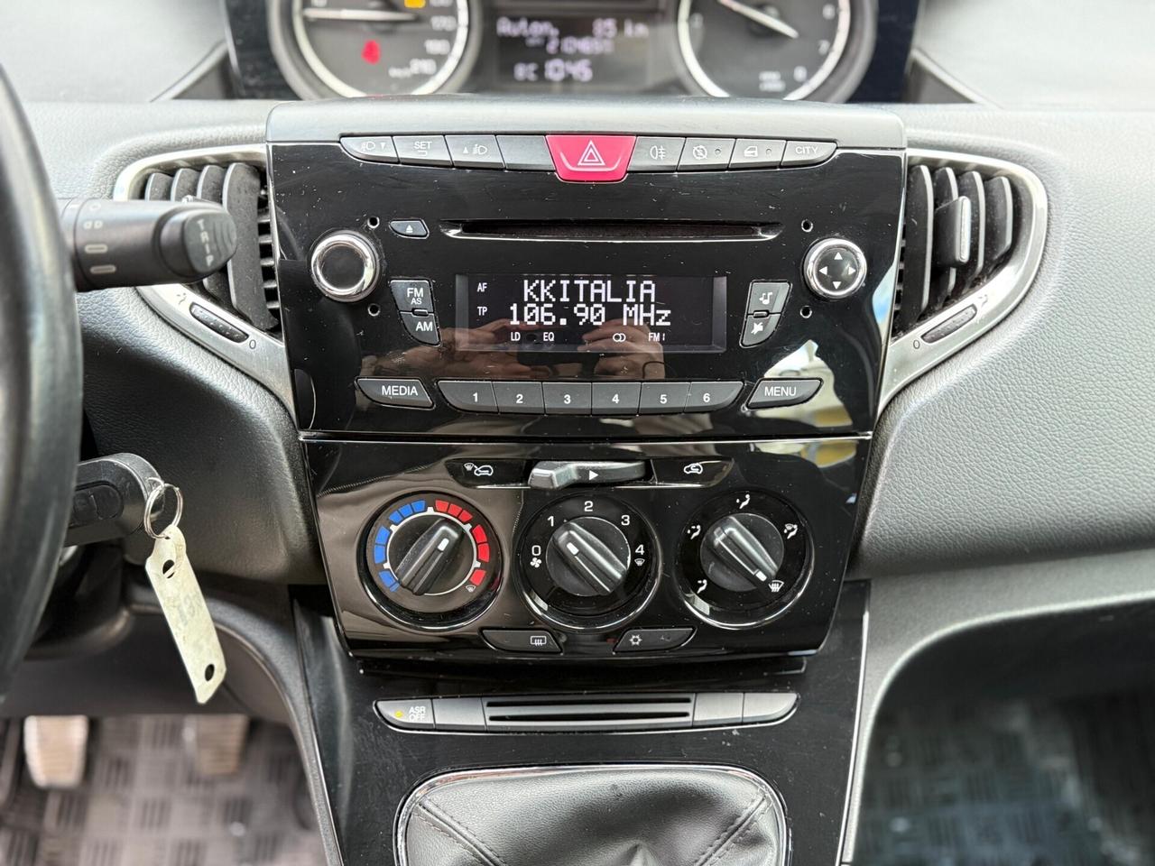 Lancia Ypsilon 1.2 69 CV 5 porte GPL Ecochic Gold