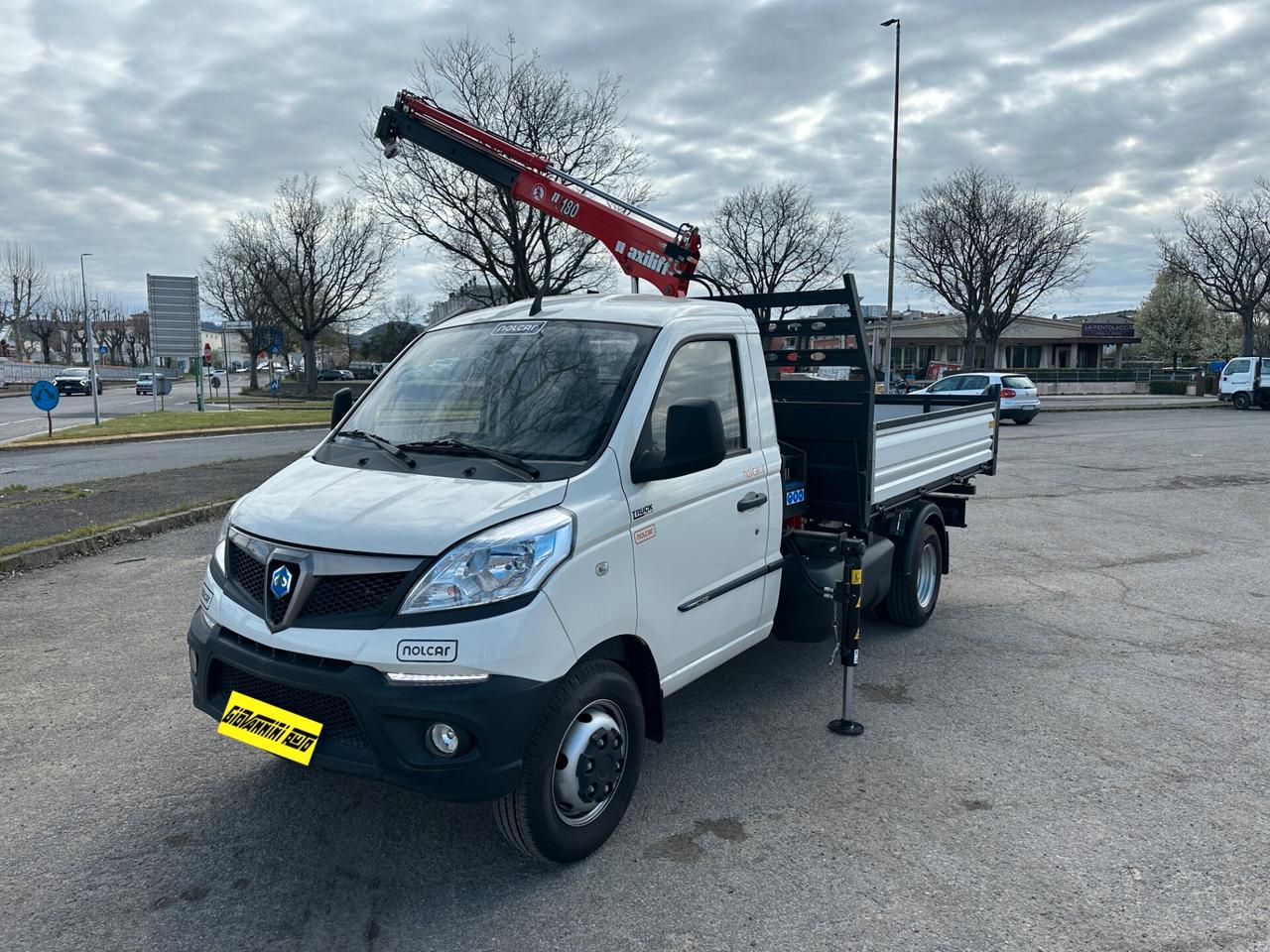 Piaggio Porter NP6 TWB CHAS 325 LR LPG TOP WHITE