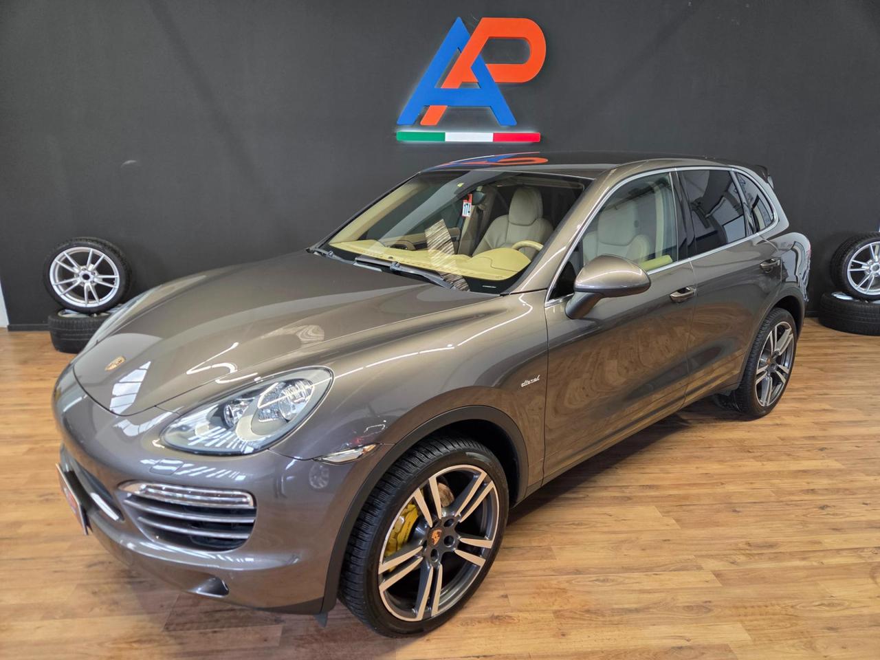 Porsche Cayenne 3.0 V6 tdi 245cv tiptronic