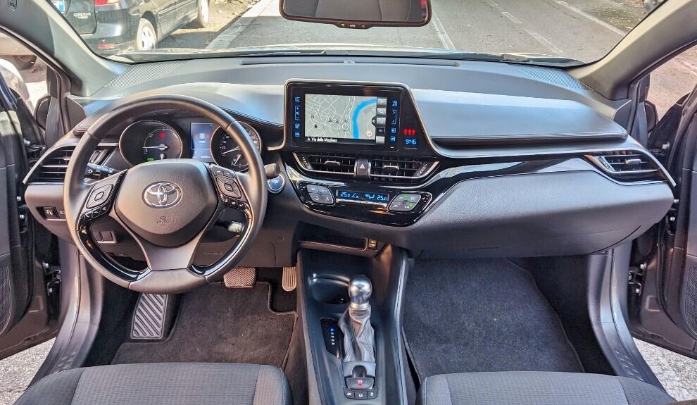 Toyota C-HR 1.8 Hybrid NAVI TAGLIANDATA