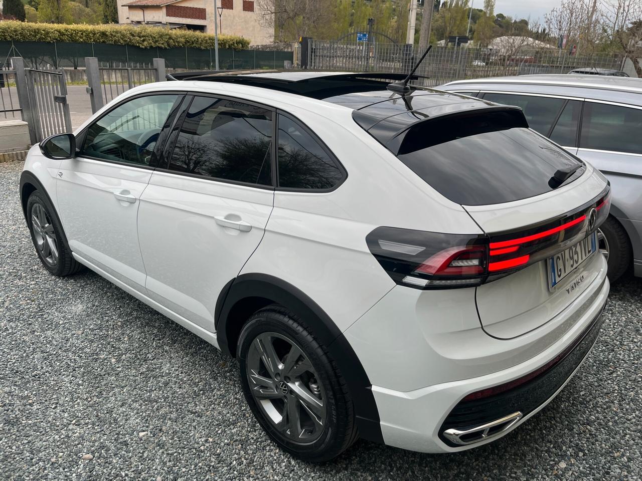 Volkswagen Taigo 1.0 TSI 115 CV DSG R-Line**KM 27635**