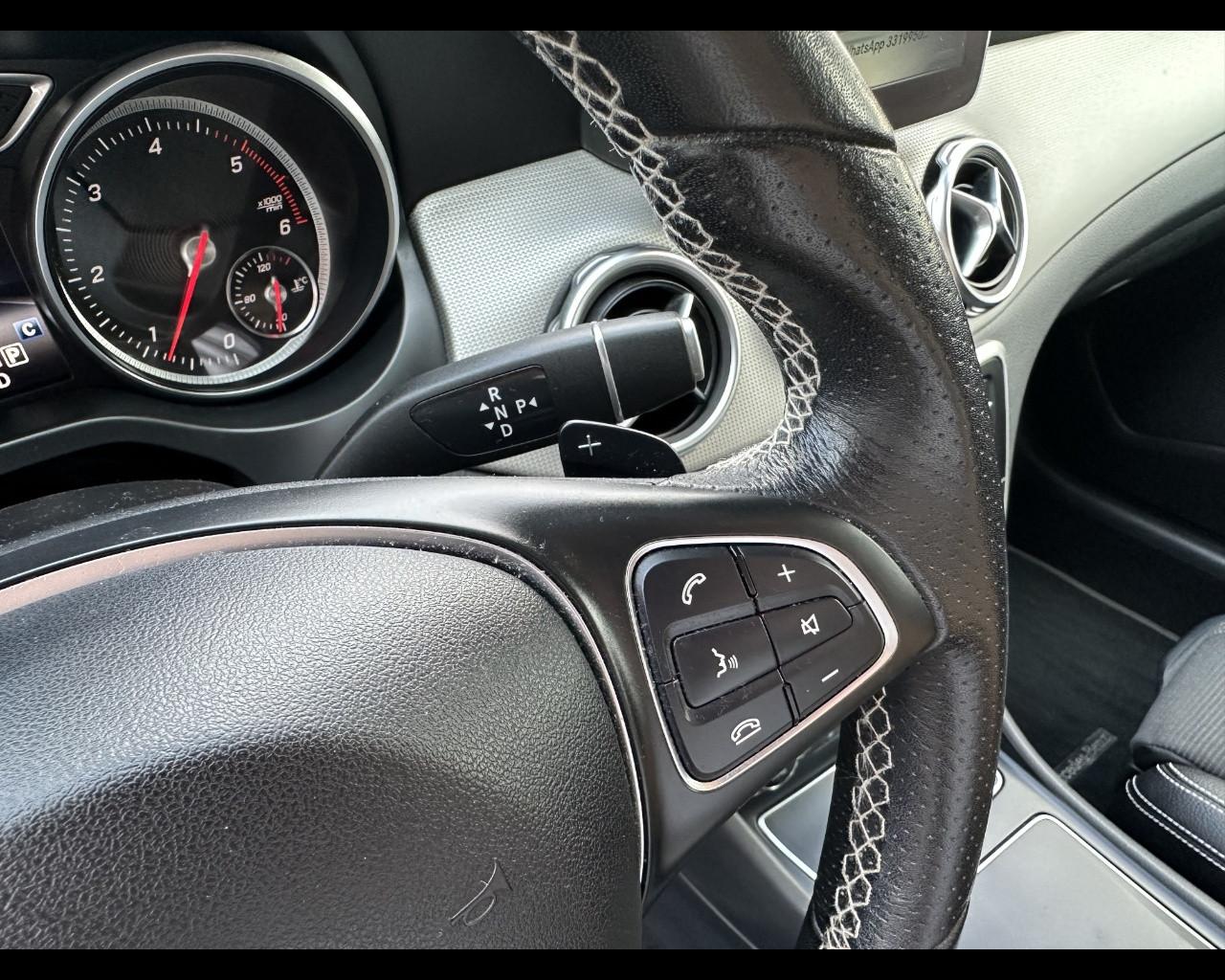 Mercedes-Benz GLA (X156) - GLA 200 d Automatic 4Matic Sport