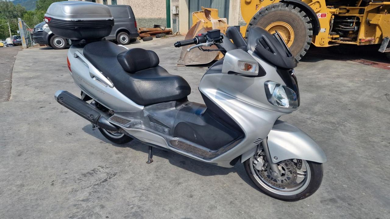 Suzuki Burgman 650