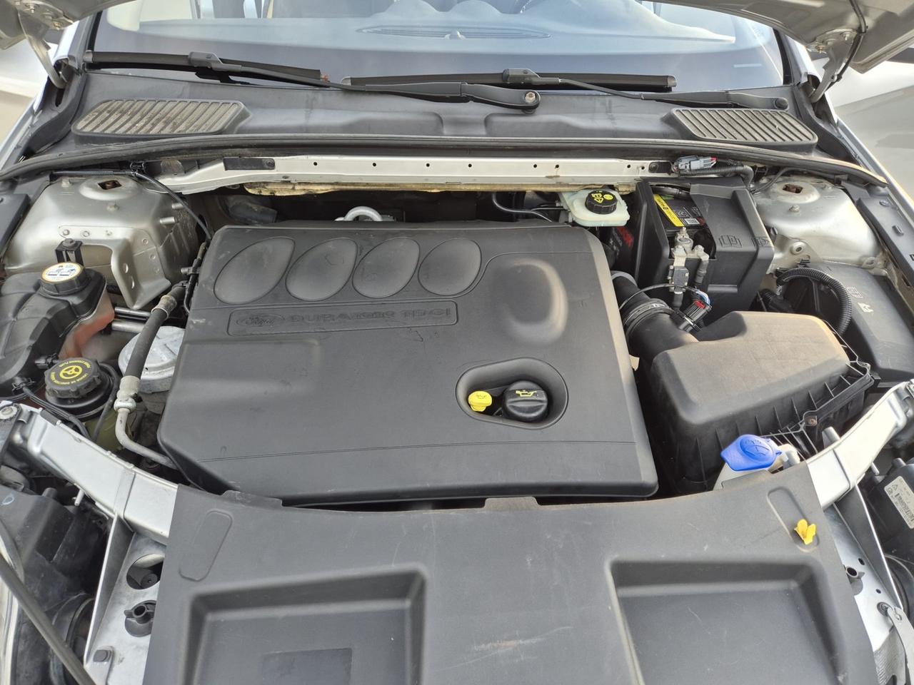 Ford Mondeo 2.0 TDCi 140 CV 5 poret Ghia DPF