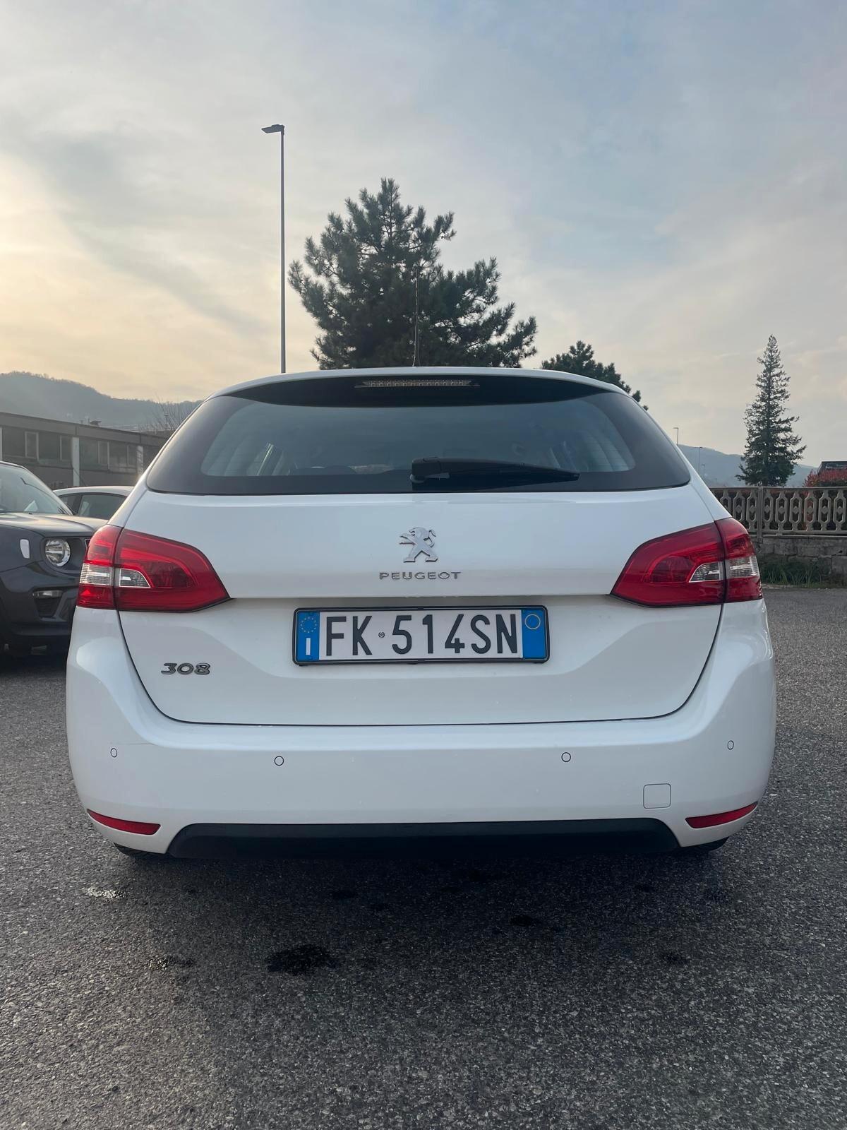 Peugeot 308 BlueHDi 120 S&S EAT6 SW Allure