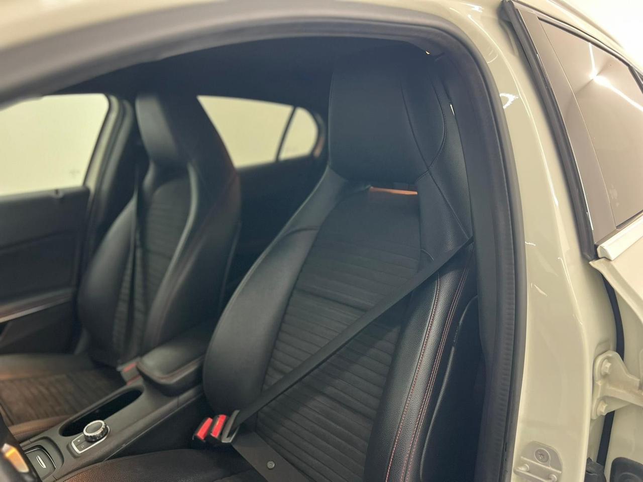 Mercedes-benz GLA 200 d Automatic Premium