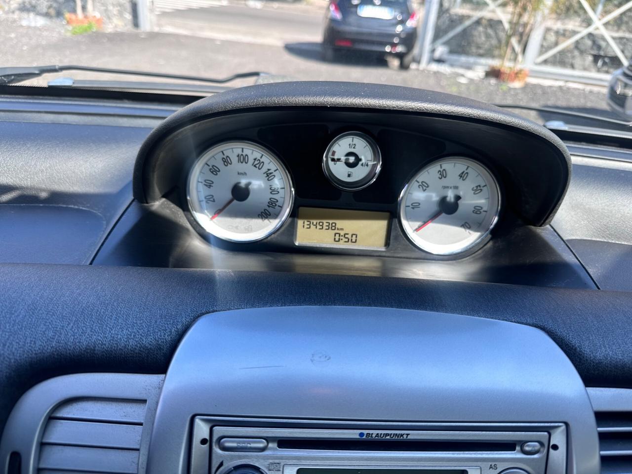 Lancia Ypsilon 1.3 MJT 75 CV Diva