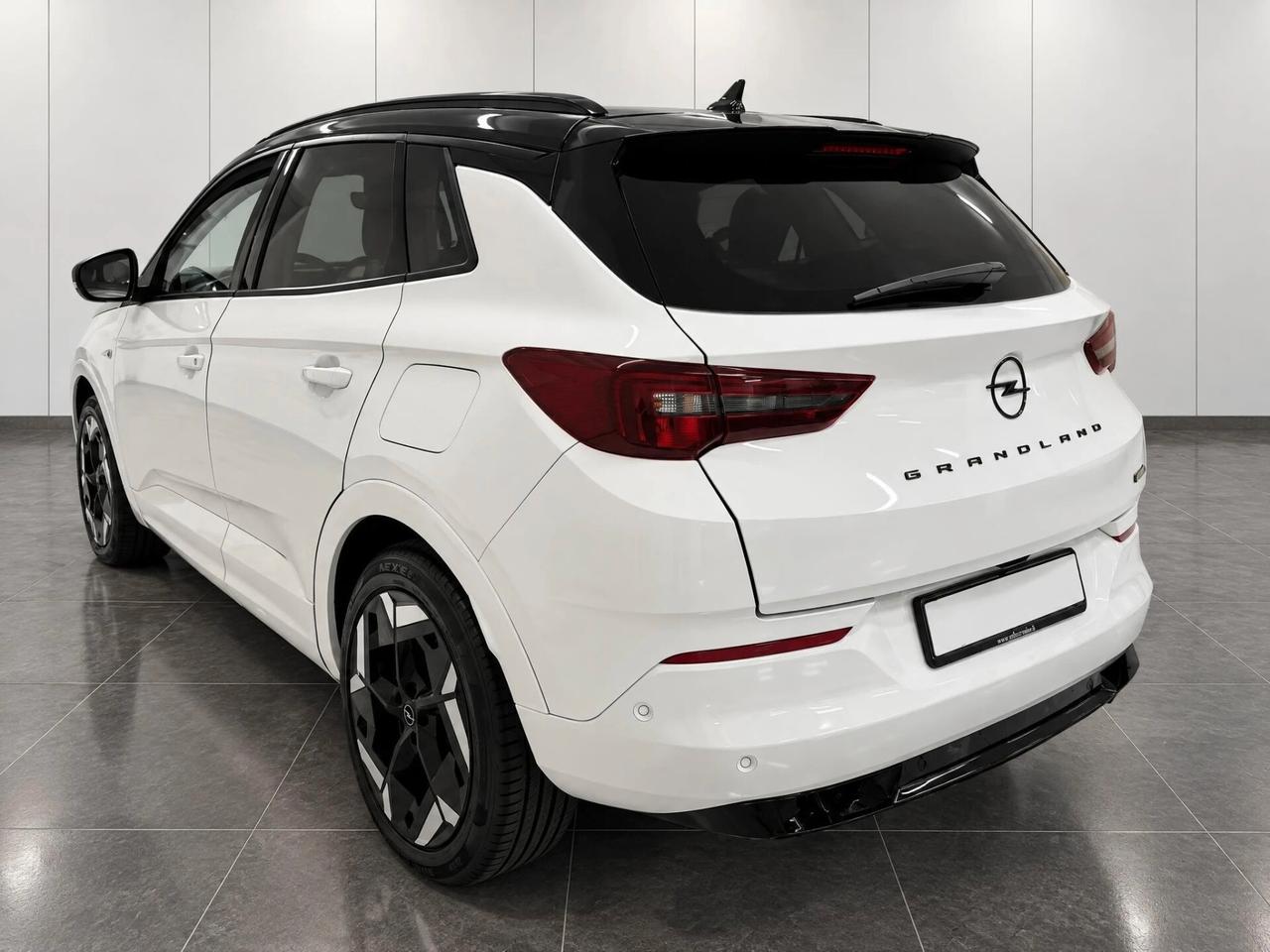 Opel Grandland 1.6 Plug-in Hybrid 300 CV GSe