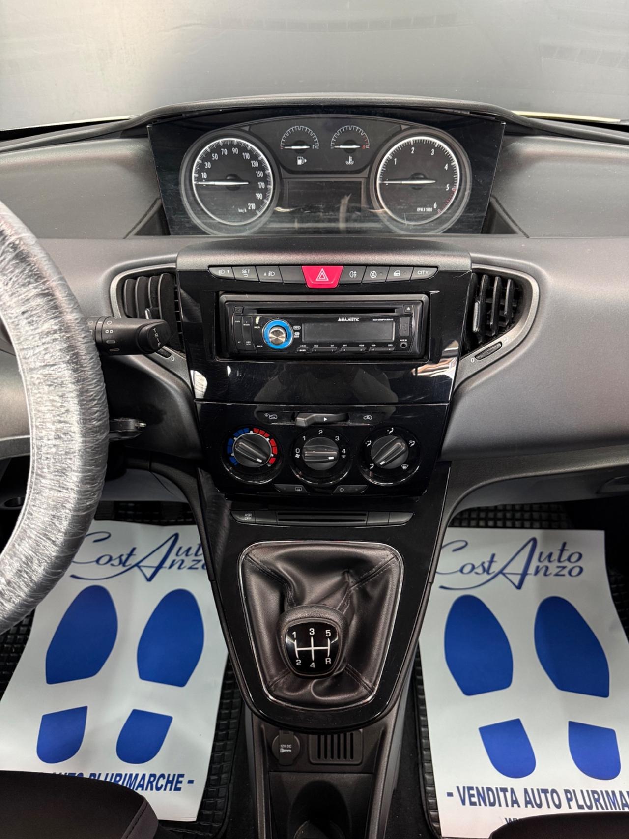 Lancia Ypsilon 1.3 MJT 95 CV Platinum 2016