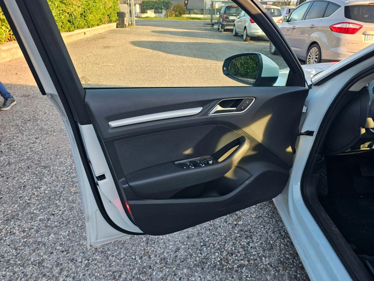 Audi A3 SPB 1.4 TFSI S tronic Ambition