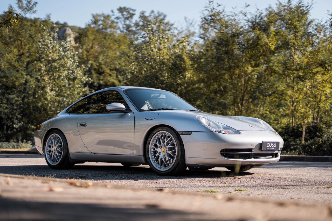 Porsche 911 Carrera cat Coupé
