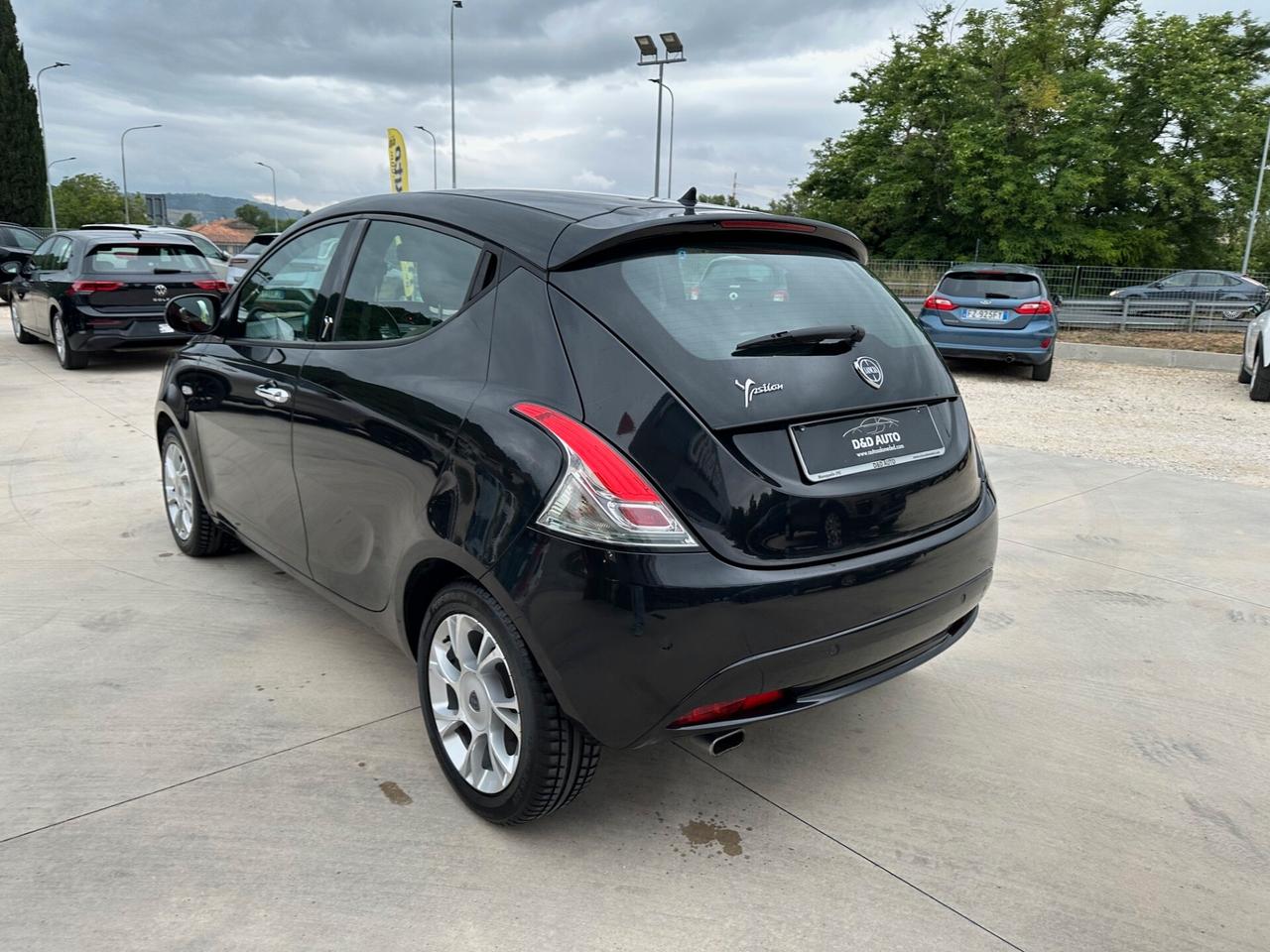 Lancia Ypsilon 1.2 69 CV 5 porte GPL Gold