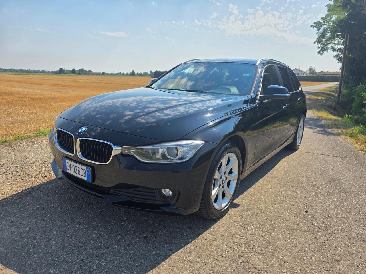 Bmw 320d Xdrive business PREZZO 7500€