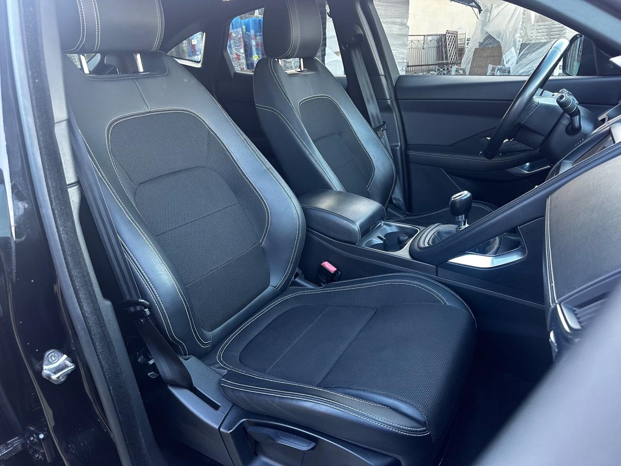 Jaguar E-Pace 2.0D 180 CV AWD R-Dynamic S