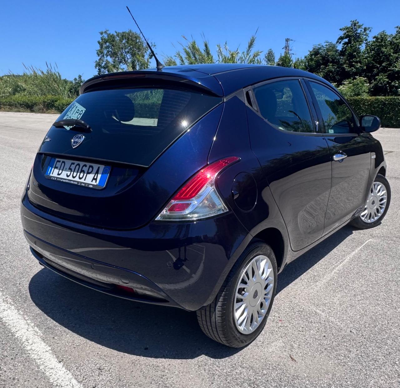 Lancia Ypsilon 1.3 MJT Platinum