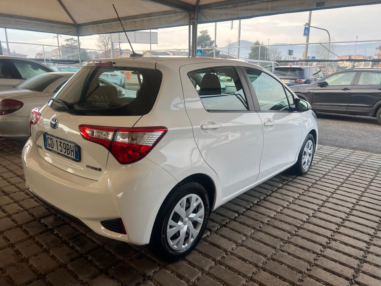 Toyota Yaris 1.5 Hybrid 5 porte Active