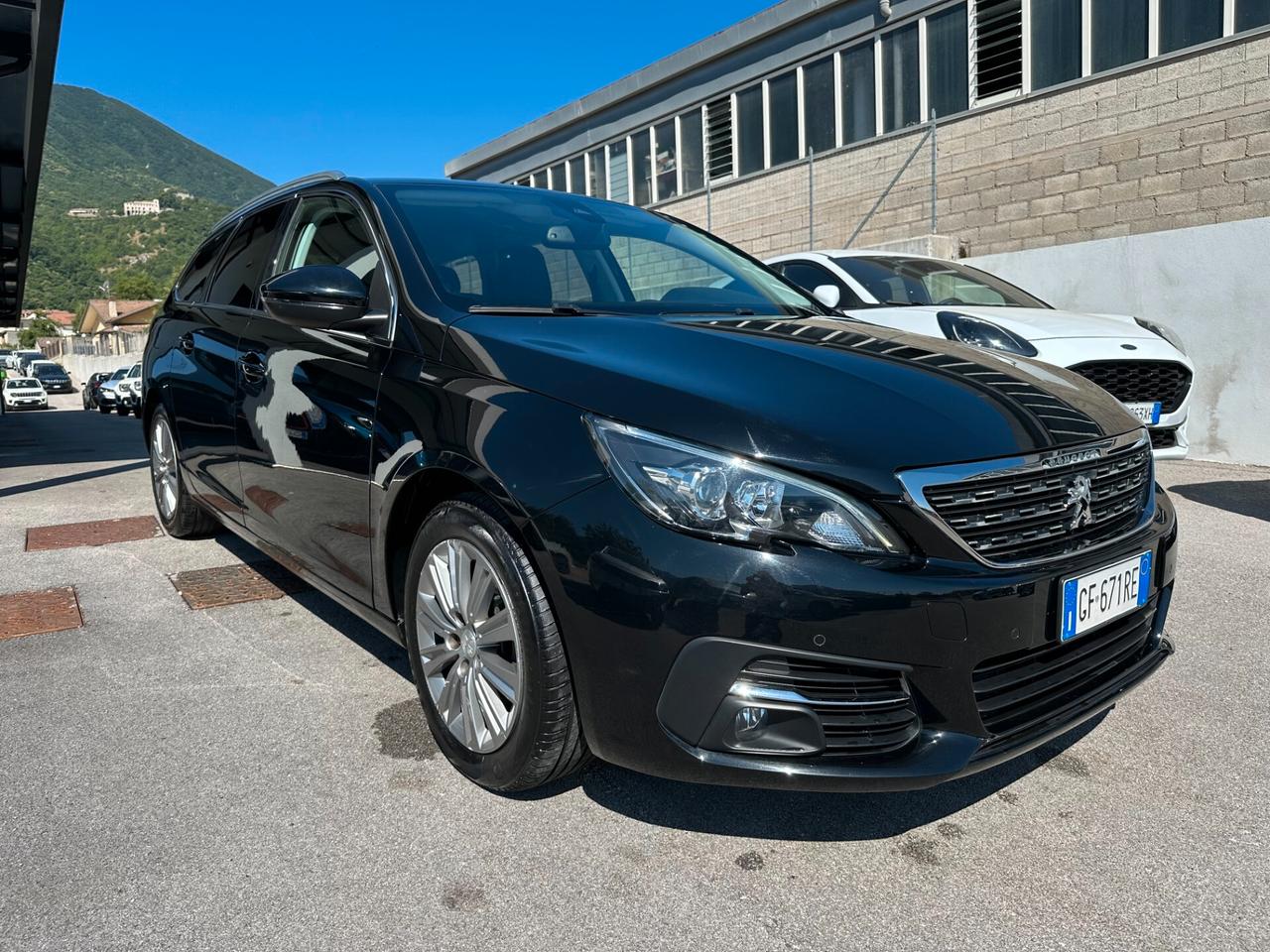 Peugeot 308 BlueHDi 130 S&S EAT8 SW Allure