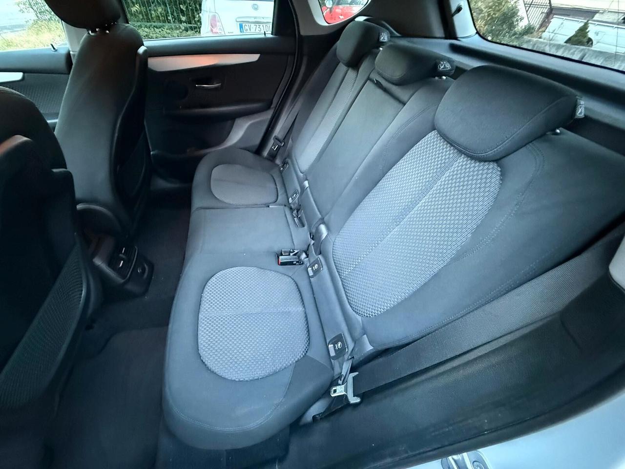 Bmw 216d Active Tourer Advantage ***KM 100.000!!!***