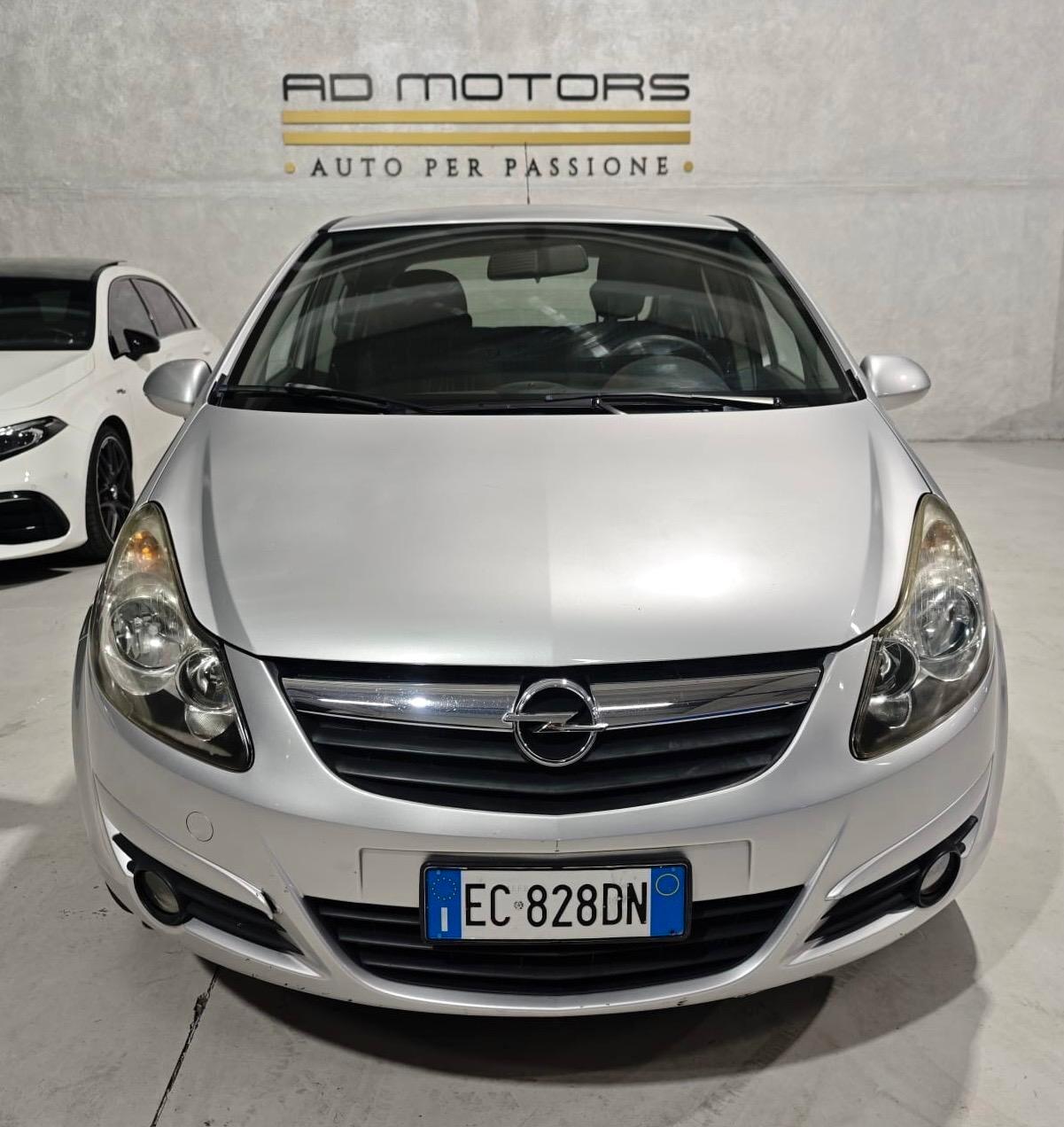 Opel Corsa Benzina Neopatentati