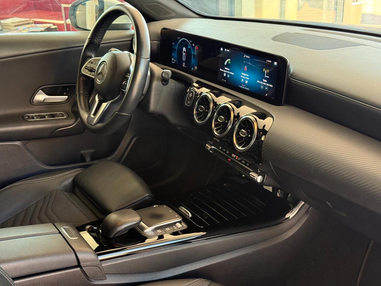 Mercedes-benz A 180 d Automatic Sport Tetto Pelle CarPlay F1 Navi