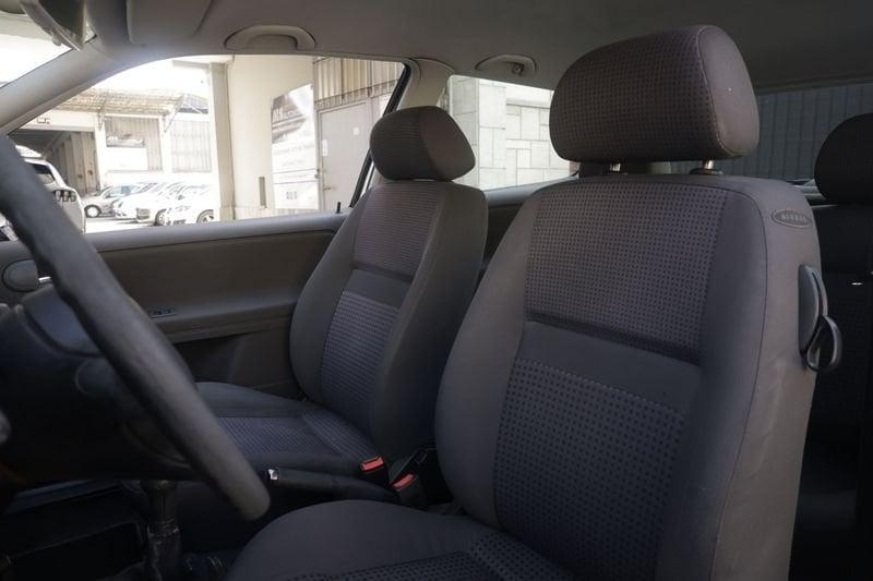 Volkswagen Polo Volkswagen Polo 1.9 47KW ANNO 2000