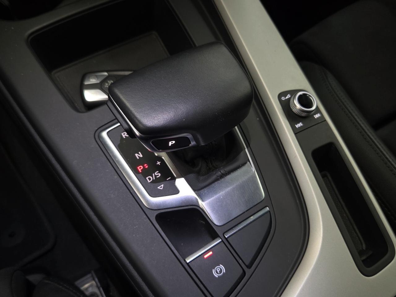 Audi A4 Avant 45 TFSI quattro S tronic line edition