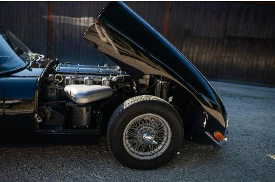 Jaguar E-Type 1 ° Serie 3.8 TARGA ORO 2025