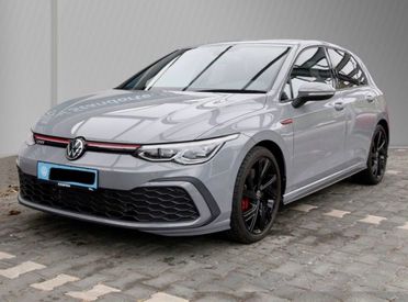 Volkswagen Golf VIII GTI 245cv