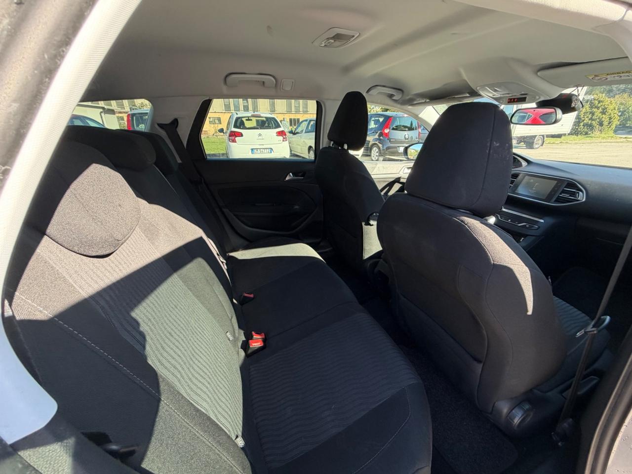 Peugeot 308 1.6 HDi 92 CV Business