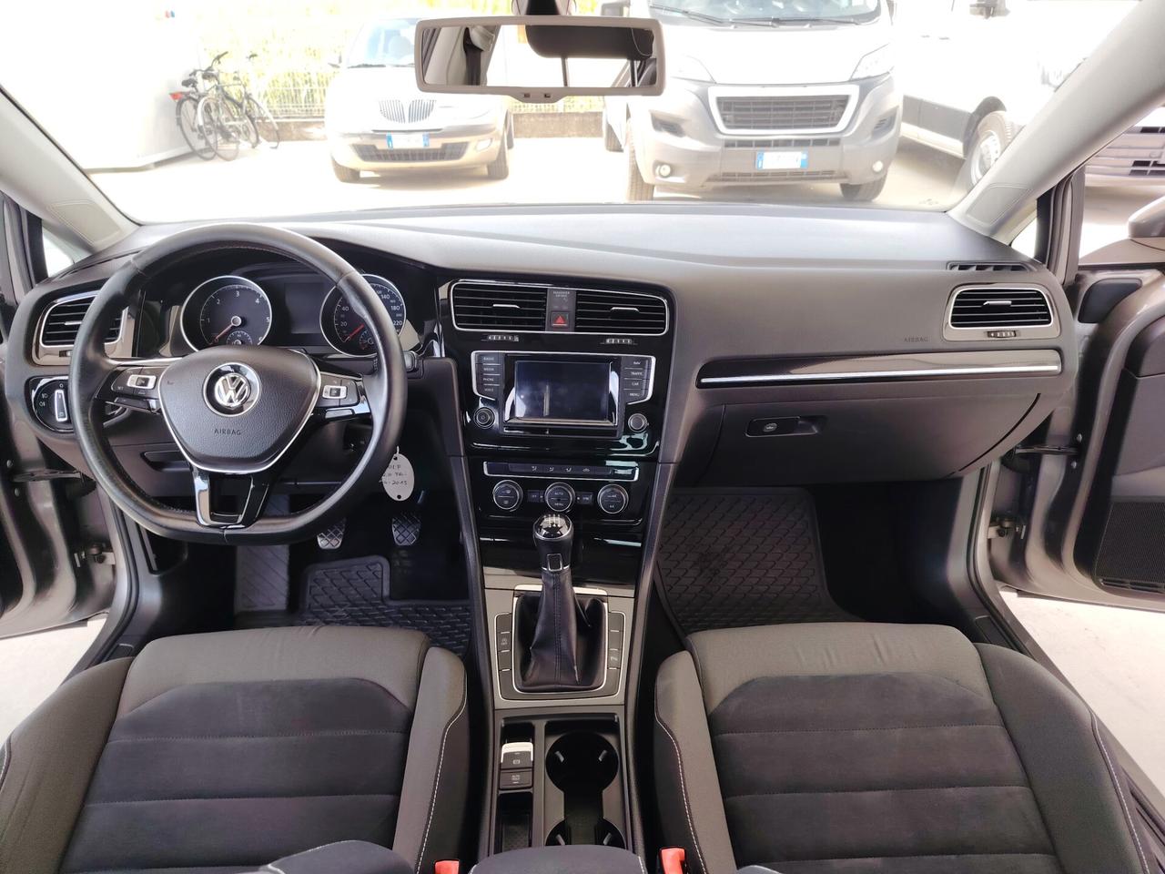 Volkswagen Golf 2.0 TDI 5p. Highline BlueMotion Technology
