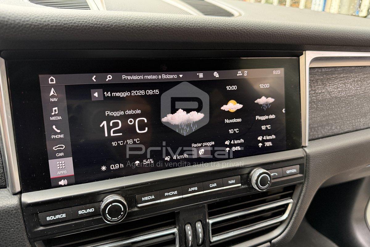 PORSCHE Macan 2.0