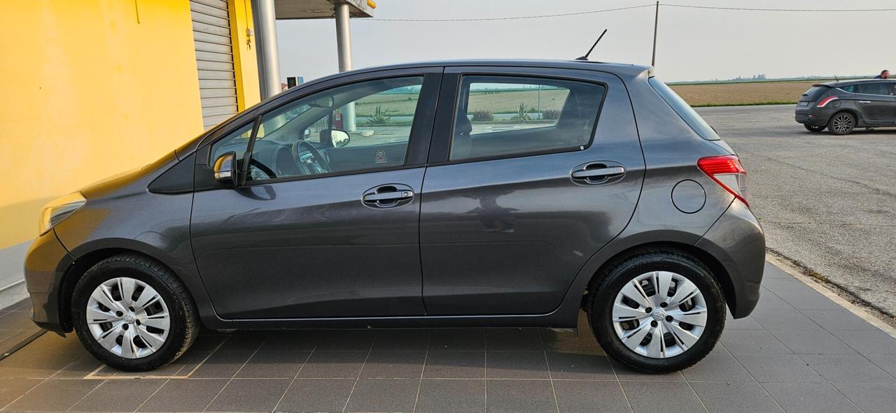 Toyota Yaris 1.0 5 porte GPL