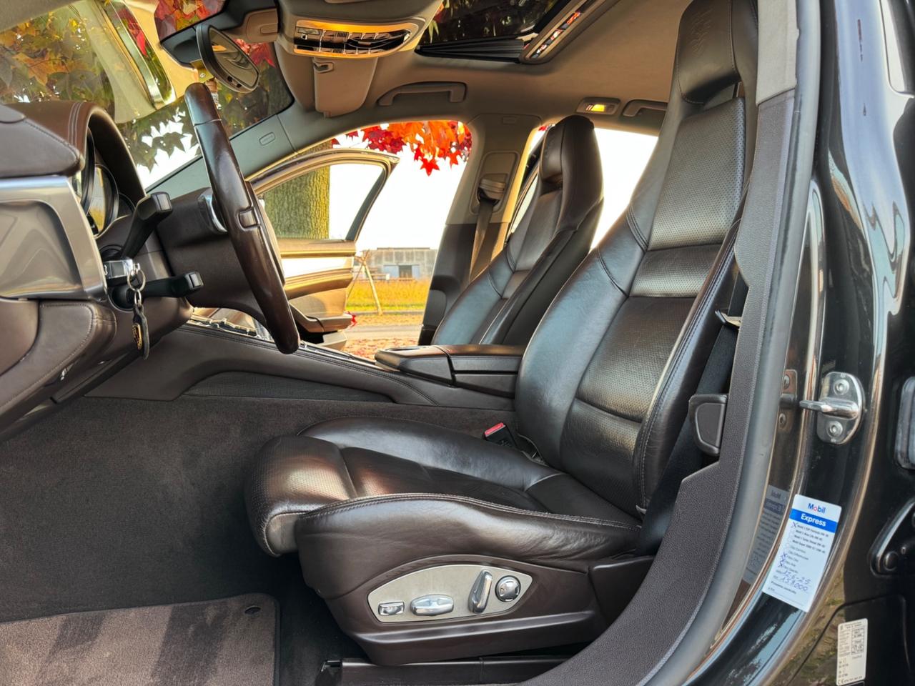 Porsche Panamera 3.0 Diesel PLATINUM