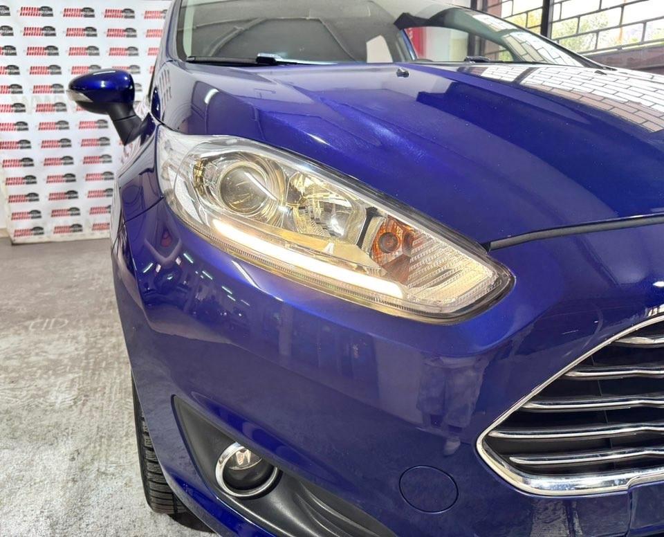 Ford Fiesta 1.5 TDCi 75CV 5 porte Titanium