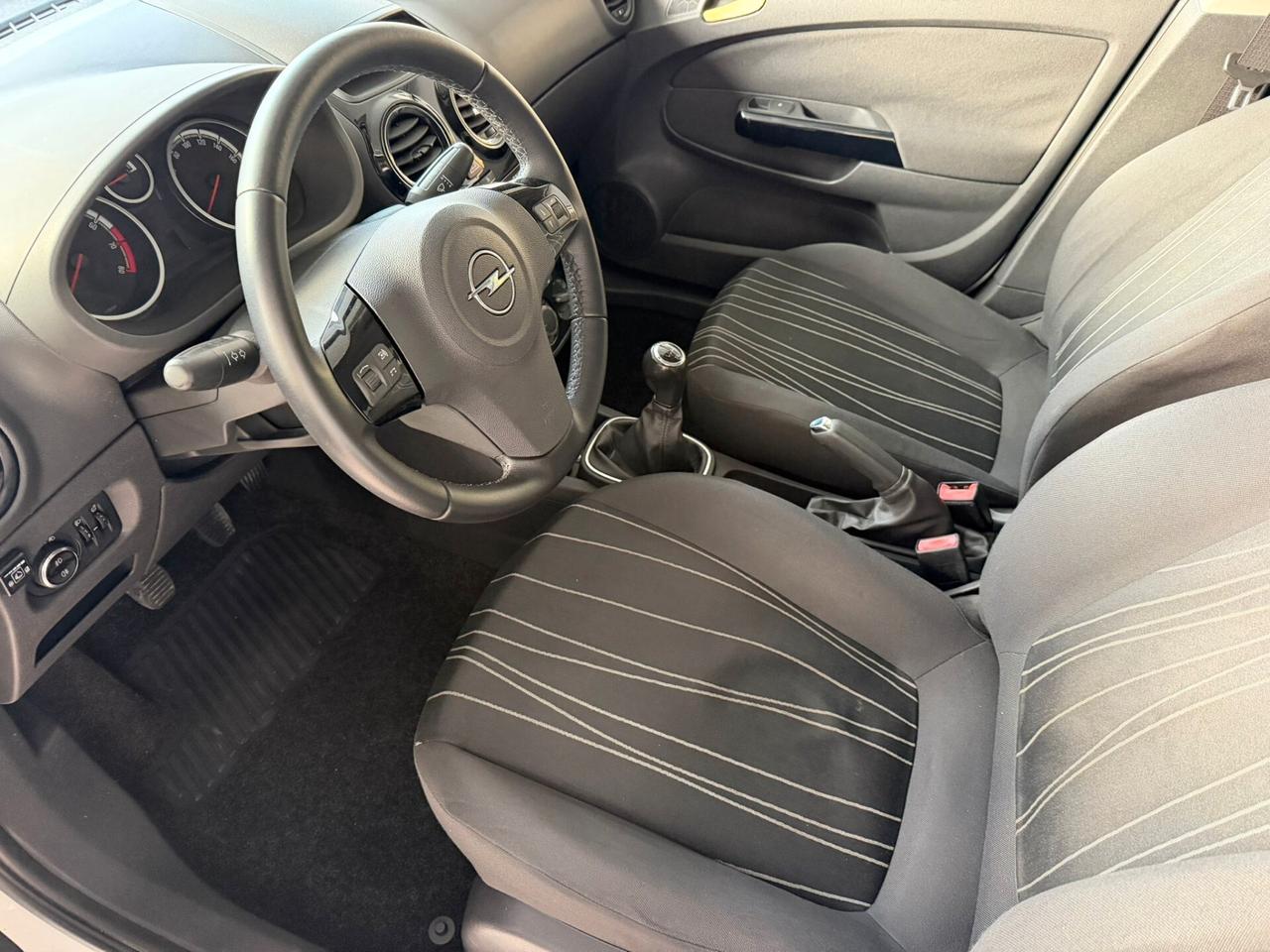 Opel Corsa 1.2 80CV 5 porte GPL-TECH Club