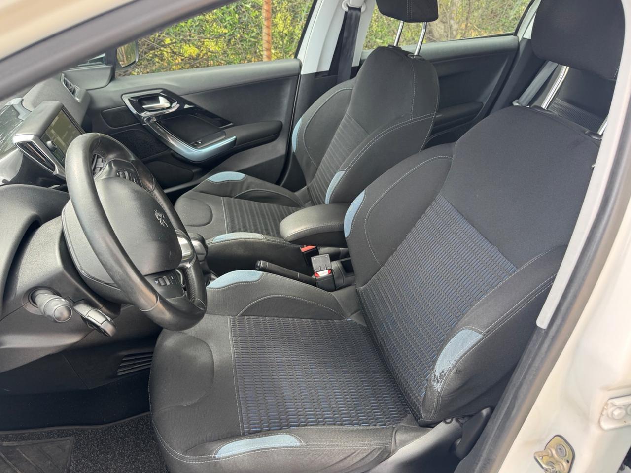 Peugeot 208 1.6 e-HDi 92 CV Stop&Start 5 porte Allure