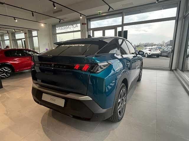 Peugeot 3008 1.2 Hybrid 136cv DCT6 ALLURE KM ZERO
