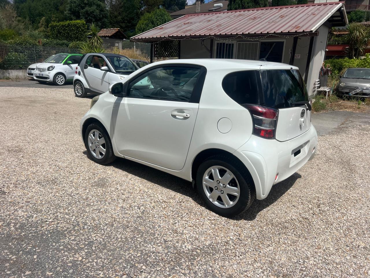 Toyota iQ 1.0 Sol