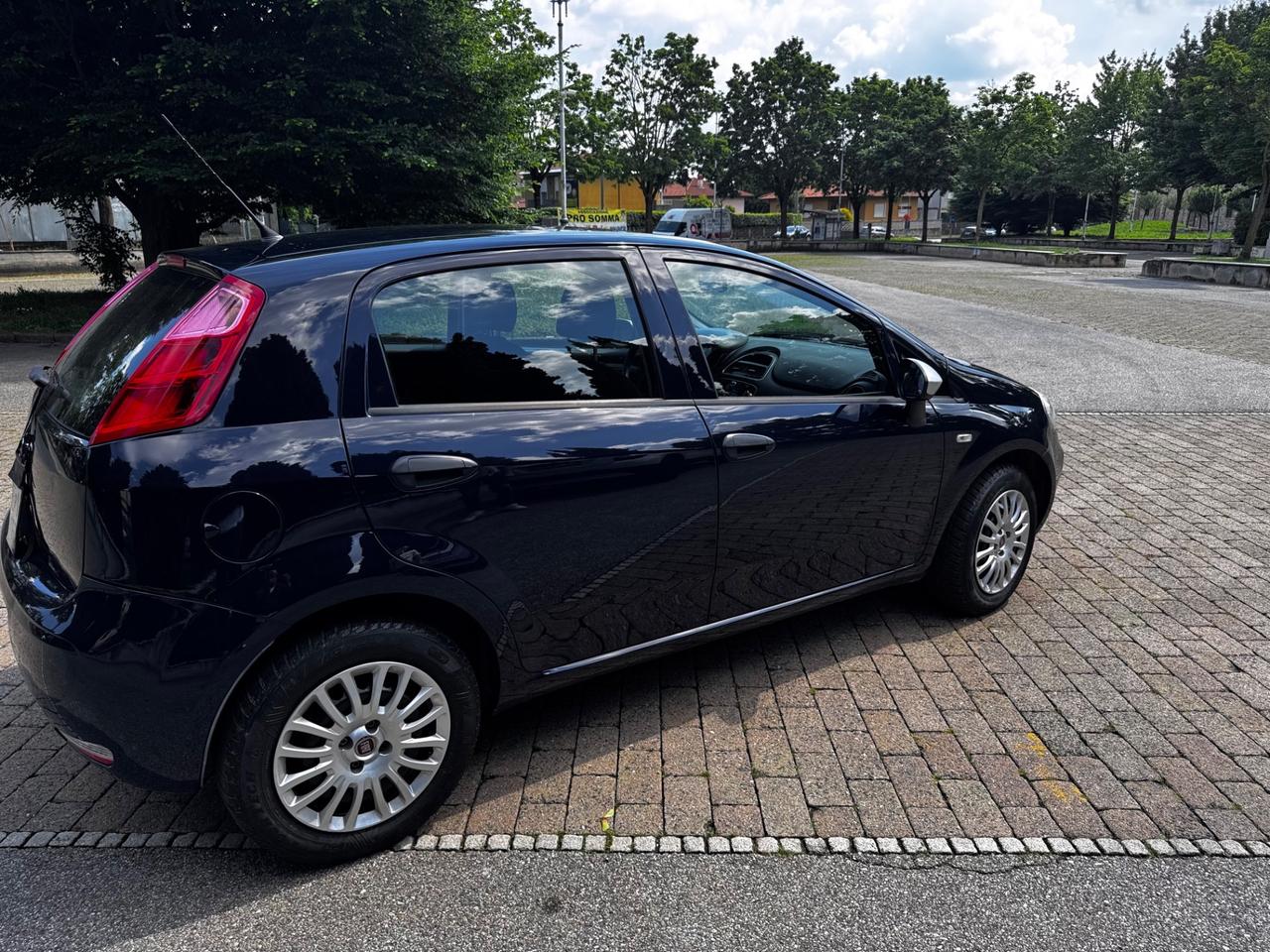 Fiat Punto 1.2 8V 5 porte Lounge neopatentati