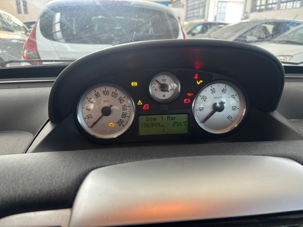 Lancia Ypsilon 1.4 Diva Ecochic GPL