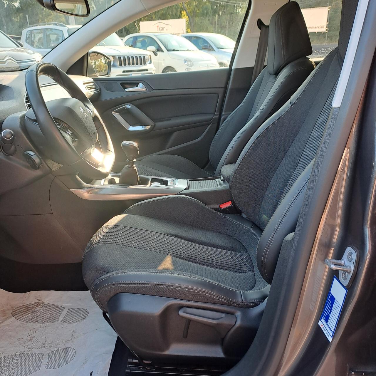 Peugeot 308 1.5 Bluehdi 130cv Allure Pack