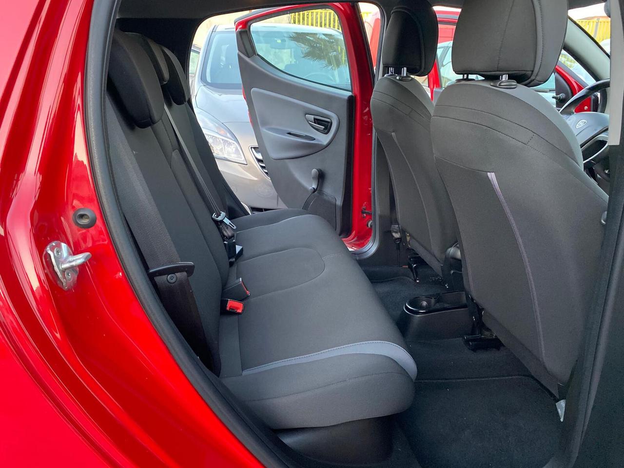 Lancia Ypsilon 1.2 69 CV GPL Ecochic Gold